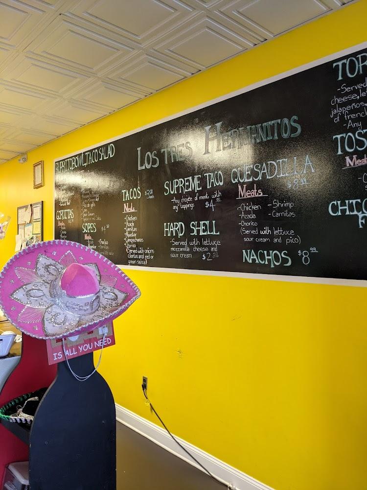Los Tres Hermanitos Menu image 3